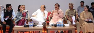 मुंबई-गोवा महामार्गासाठी  निधी उपलब्ध करून देणार