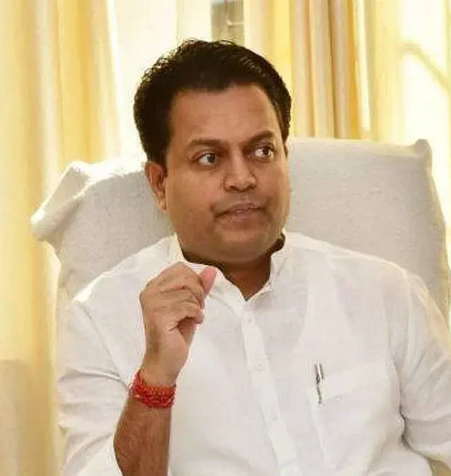 आमदार अमित देशमुखांच्या साखर कारखान्याला राष्ट्रीय हरित लवादाकडून कोट्यवधींचा दंड