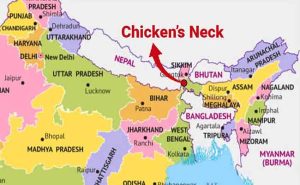 चीनच्या संभाव्य अभद्र छायेत चिकन नेक?