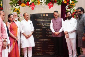 'समृद्धी महामार्ग पूर्ण, आता शक्तिपीठ महामार्गही करू'