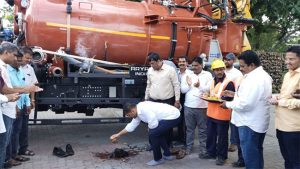 चेंबर, ड्रेनेज लाईनच्या साफसफाईसाठी दोन नवीन अत्याधुनिक वाहने