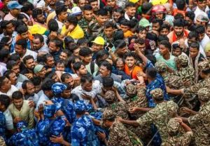 Jagannath Yatra Stampede: डीएम-एसपींची बदली, दोन अधिकारी निलंबित...चेंगराचेंगरीत झालेल्या ३ मृत्यूंबाबत ओडिशा सरकारची मोठी कारवाई
