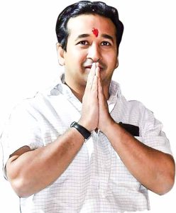 फडणवीस यांच्या मंत्रिमंडळातील धडाकेबाज मंत्री...!