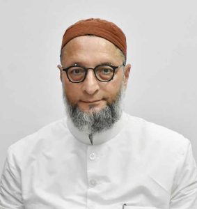 खासदार असदुद्दीन ओवैसींनी पंतप्रधान मोदींसोबतची भेट का टाळली ?
