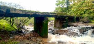 पडसरे गावाला जोडणारा पूल मोजतोय अखेरची घटका
