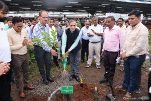 मध्य रेल्वेच्या 'गो ग्रीन' उपक्रमाचा शुभारंभ