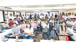 कस्टम डॉक्युमेंटेंशन  कोर्समध्ये पहिली बॅच यशस्वी