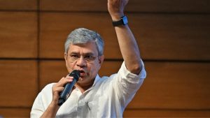 ELI News: रोजगार निर्मितीसाठी सरकारची क्रांतिकारी ELI योजना जाहीर Manufacturing सेक्टरमध्ये येणार 'बूम' !