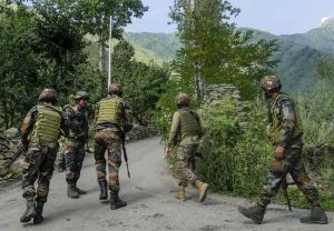 पहलगाममध्ये हल्ला करणाऱ्या दहशतवाद्यांना कसं ठार मारलं ?