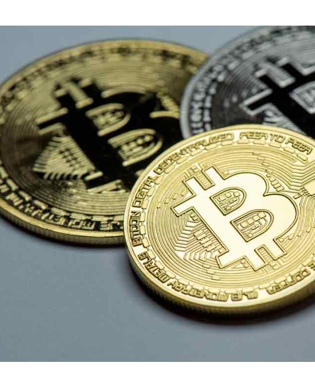 Bitcoin marathi news: FII कडून मागणीत वाढीमुळे बिटकॉइन रचला नवा इतिहास आतापर्यंत शुक्रवारी झालेली 'ही' सर्वात मोठी वाढ
