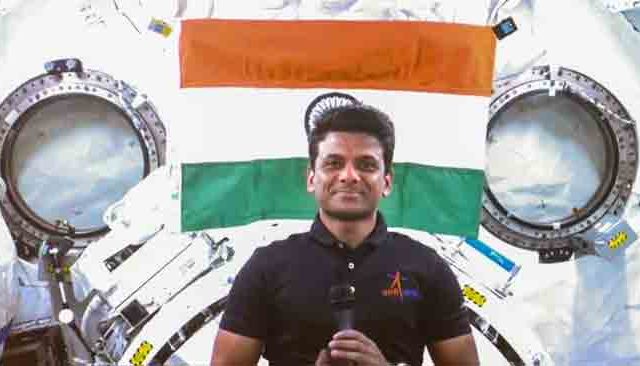 कॅप्टन शुभांशू स्वागतम्, आम्हाला आपला अभिमान - मुख्यमंत्री