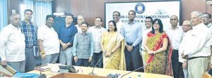पश्चिम रेल्वेकडून सुविधा वाढविण्याच्या सूचना