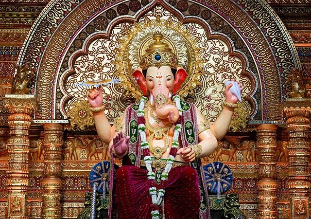 Lalbaug cha Raja 2025: लालबागचा राजा मंडळाला BMC ची नोटीस? 'या' गोष्टीमुळे होऊ शकते कारवाई
