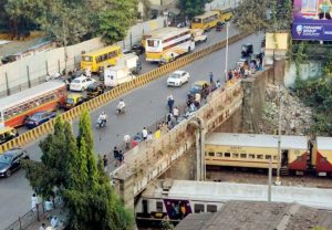 मुंबईतील 'हे' १२ पूल गणेश विसर्जन मिरवणुकीसाठी धोकादायक! BMC चा निर्वाणीचा इशारा