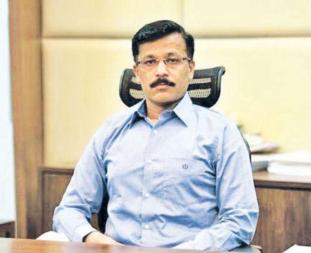 Nashik : नाशिकच्या 'या' ठिकाणचे एनर्जी ड्रींक, मैदा, पापड, पनीरसाठा जप्त, तुकाराम मुंढेकडून नाशिकमध्येही दणका