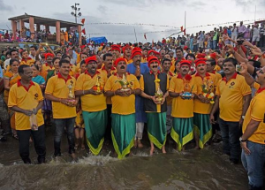 नारळी पौर्णिमा आणि ज्येष्ठागौरी विसर्जन दिवशी मुंबईत शासकीय कार्यालयांना सुटी