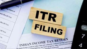 अरे बापरे ITR भरताना शेवटच्या दिवशीच वेबसाईट हँग? करदात्यांची तक्रार 'हे' उपाय करुन पहा
