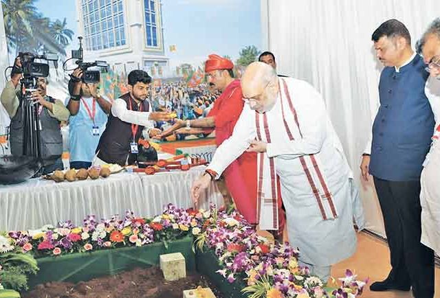भाजपच्या प्रत्येक कार्यकर्त्यासाठी कार्यालय हे मंदिरासमान