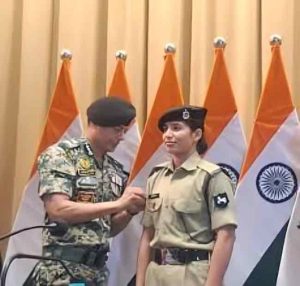 BSF च्या इतिहासात पहिल्यांदाच पाच महिन्यांच्या सेवेनंतर महिला हवालदाराला बढती