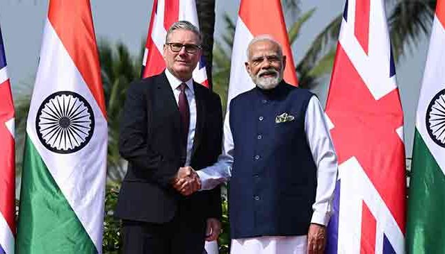 Pm Modi Starmer Meet: ब्रिटन पंतप्रधान केयर स्टारमर व पीएम मोदी यांच्यात नुकतीच मुंबईत भेट द्विपक्षीय करारावर झाली विस्तृत चर्चा