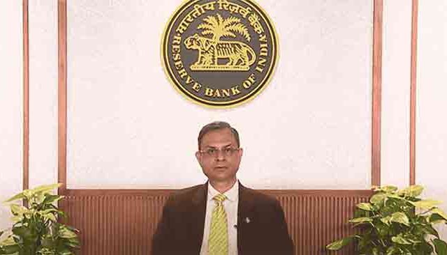 आताची सर्वात मोठी बातमी: आरबीआयकडून रेपो दरात २५ बेसिसने कपात कर्ज स्वस्त होणार! आरबीआय १ लाख कोटींची सरकारी सिक्युरिटीज खरेदी करणार सगळंच वाचा एका क्लिकवर
