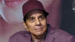 दिग्गज अभिनेते धर्मेंद्र अचानक हॉस्पिटलमध्ये दाखल; नेमके काय झाले ?