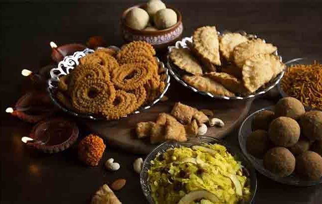 पोटपूजेचाही उत्सव!