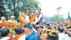 बिहारमध्ये पंतप्रधान मोदी  आणि नितीश कुमारांचीच जादू !