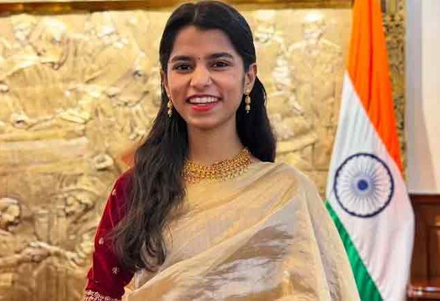 अलीनगरमध्ये मैथिली ठाकूरची दमदार आघाडी