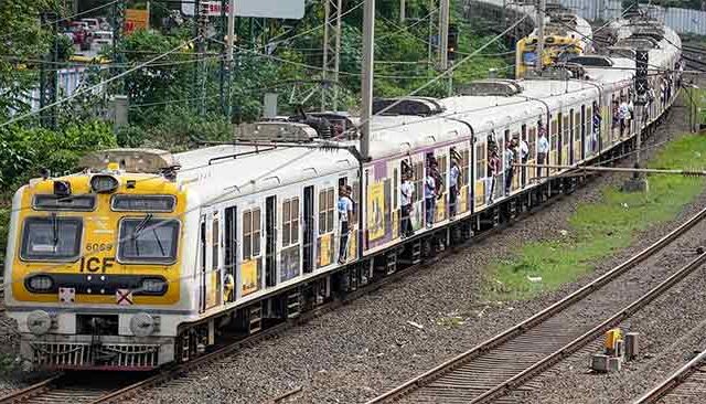 Train MegaBlock : पश्चिम रेल्वेचा वीकेंडला बोरिवली-भाईंदर दरम्यान जंबो ब्लॉक; गणेशोत्सवासाठी विशेष गाड्यांच्या अतिरिक्त फेऱ्या जाहीर