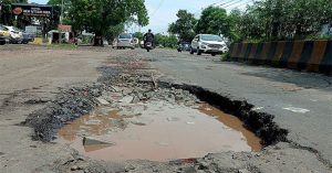शहरातील रस्त्यांवरील खड्ड्यांसाठी ६८ कोटींचा खर्च