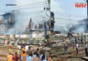 Mahim Station Fire : हार्बर लाईन सेवा ठप्प! माहिम रेल्वेस्थानकाजवळ नवरंग कंपाऊंडमध्ये मोठी आग; लोकल वाहतुकीवर परिणाम, व्हिडिओ व्हायरल