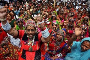 बंजारा समाजाच्या आरक्षणासाठी आयोग स्थापन करणार