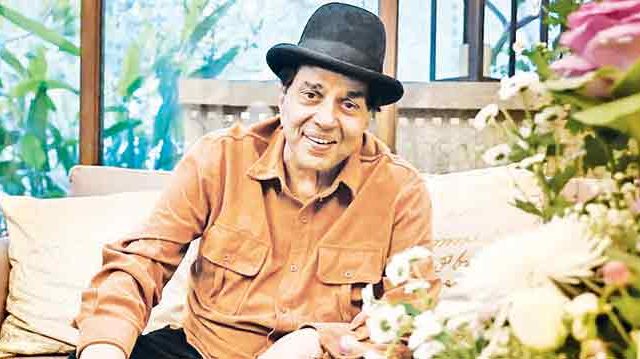 पद्मभूषण सन्मानित धर्मेंद्र यांना शासकीय अंत्यसंस्कार नाहीत; खरे कारण समोर