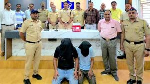 खडसेंच्या घरी चोरी करणारे सापडले; ती 'सीडी' नेमकी आहे कुठे?