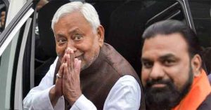 नितीश कुमार यांनी २० वर्षांनी गृहमंत्री पद सोडले