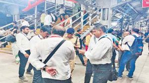 सात महिन्यांत ‘फुकट्यां’कडून मध्य रेल्वेची १४१ कोटींची दंड वसुली