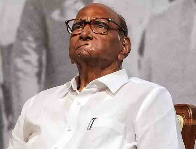 Sharad Pawar : शरद पवारांची प्रकृती बिघडली; खोकल्याचा त्रास, अस्वस्थता; बारामतीहून पुण्याकडे शरद पवारांचा ताफा रुबी हॉल क्लिनिकमध्ये रवाना