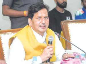 बांगलादेशी, रोहिंग्यांच्या घुसखोरी विरोधात कारवाई कडक करा: मंगलप्रभात लोढा यांची मागणी