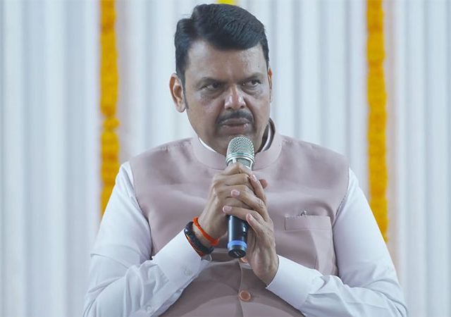 AI च्या मदतीने दूध भेसळ रोखण्यासाठी IIT ची मदत घेण्याचे मुख्यमंत्र्यांनी दिले निर्देश