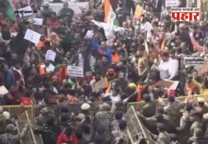 Bangladesh High Commission Protests Delhi : हिंदूंवरील अत्याचाराचे दिल्लीत तीव्र पडसाद; संतप्त हिंदू संघटनांचा बांगलादेशी उच्चायुक्तालयावर धडक मोर्चा