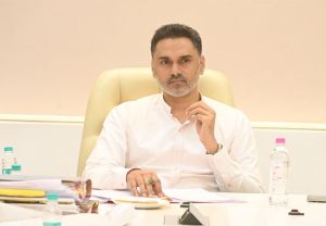 खेड नगरपरिषदेत महायुतीची एकहाती सत्ता, २१-० ने दणदणीत विजय