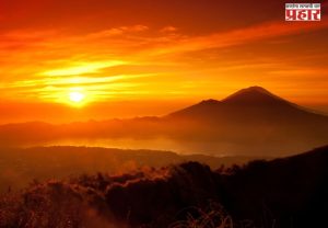 सूर्य पूर्वेकडेच का उगवतो?