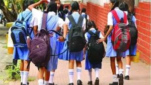 मराठी शाळा टिकल्या पाहिजेत