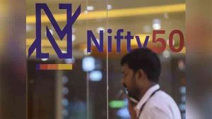 Nifty Rejig: निफ्टी निर्देशांकात फेरबदलाची तारीख नव्या स्क्रिपचा समावेश झाल्याने बाजारात मोठ्या उलाढाली सुरु 'ही' आहे माहिती
