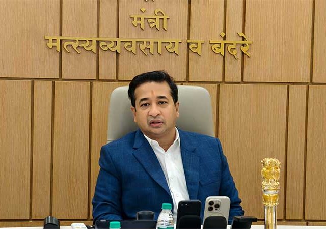 जिल्हा परिषद, पंचायत समितीसाठी मतदान करा, मंत्री नितेश राणेंचे आवाहन