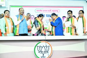 माणिकराव कोकाटे यांचा राजीनामा