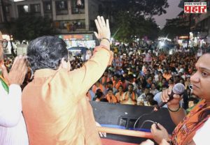 'मुंबई'चं नाव 'बॉम्बे' करण्याची भीती घालणाऱ्या 'उद्धव मामूं'चा राणेंनी काढला मुखवटा; ट्विटरवर आक्रमक पवित्रा