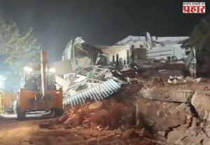 उच्च न्यायालयाच्या निर्देशांनुसार दिल्लीत अनधिकृत मशिदीवर मनपाची कारवाई, दगडफेक करणाऱ्यांना पोलिसांचा दणका