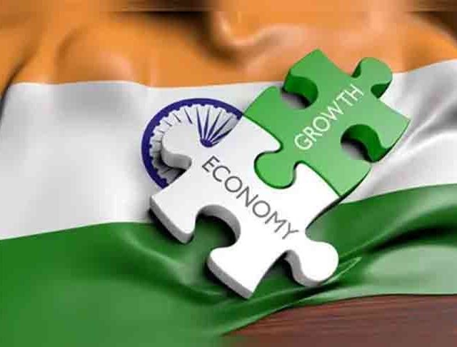 Moody's Report: भारताची अर्थव्यवस्था थेट ७.३% वेगाने वाढणार विमा क्षेत्रात क्रांती का अपेक्षित? वाचा...